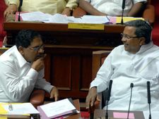ಸರ್ಕಾರದ ಕುರಿತ ಸಿದ್ದರಾಮಯ್ಯ ಹೇಳಿಕೆಗೆ ಪರಮೇಶ್ವರ್ ಗರಂ