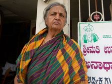  ನೊಂದವರ ಬಾಳಿನಲ್ಲಿ ಭರವಸೆಯ ಬೆಳಕಾದ ಕೊಟ್ಟೂರಿನ ರುದ್ರಮ್ಮ 