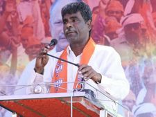 ಪರಿಷತ್ ವಿಪಕ್ಷ ನಾಯಕರಾಗಿ ಶ್ರೀನಿವಾಸ ಪೂಜಾರಿ ಆಯ್ಕೆ 