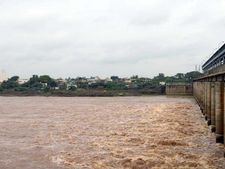 ಉಕ್ಕಿ ಹರಿಯುತಿಹಳು ಕೃಷ್ಣೆ : ಪ್ರವಾಹ ಭೀತಿಯಲ್ಲಿ ಬಾಗಲಕೋಟೆ ಜನತೆ
