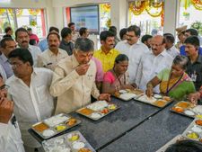 ಇಂದಿರಾಗಿಂತ ಅಣ್ಣಾ ಕ್ಯಾಂಟೀನ್ ಅಗ್ಗ, ಆಂಧ್ರದಲ್ಲಿ 5 ರುಪಾಯಿಗೆ ತಿಂಡಿ, ಊಟ