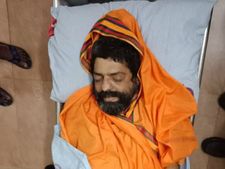 ಶೀರೂರು ಶ್ರೀ ಆಸ್ಪತ್ರೆಯಲ್ಲಿದ್ದಾಗ ಮಠಕ್ಕೆ ಬಂದಿದ್ದ ಅಪರಿಚಿತ ಯಾರು?