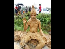 ಸುದ್ದಿಯ ಜಂಜಾಟ ಮರೆತು ಕೆಸರುಗದ್ದೆಯಲ್ಲಿ ಮಿಂದೆದ್ದ ಕೊಡಗಿನ ಪತ್ರಕರ್ತರು