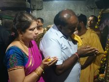 'ಎರಡು ಕಣ್ಣು'ಗಳಿಗೆ 2 ಸಾವಿರ ಕೋಟಿ ಕೊಡುವುದಾಗಿ ಘೋಷಿಸಿದ ಎಚ್ ಡಿಕೆ
