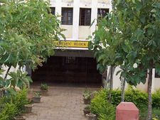 ಹಾಸನದ ನವೋದಯ ಶಾಲೆ ಗೋಡೆಯ ಮೇಲೆ ಅಶ್ಲೀಲ ಬರಹ!