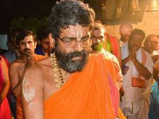 ಸನ್ಯಾಸಿಯಾಗಿ ರಾಜಕಾರಣಕ್ಕೆ ಬರಬಾರದೆಂಬ ಉಲ್ಲೇಖವಿದೆಯೇ?: ಶೀರೂರು ಶ್ರೀ ಸಂದರ್ಶನ 