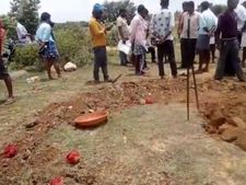  ನಿಧಿಗಾಗಿ ಮಂತ್ರವಾದಿಯಿಂದ ಮಾರ್ಕ್, ಒದೆ ಕೊಟ್ಟ ಗ್ರಾಮಸ್ಥರಿಂದ ಶಾಕ್ 
