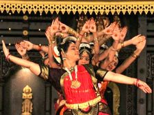 ಉಡುಪಿ ಶ್ರೀಕೃಷ್ಣನ ಸನ್ನಿಧಾನದಲ್ಲಿ ದುಬೈನ 'ಸಂಕೀರ್ಣ'ದ ನೃತ್ಯವೈಭವ
