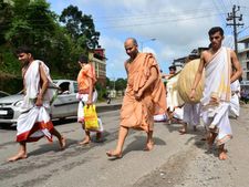  'ಕ್ಷಣಿಕ ಸುಖಕ್ಕೆ ಆಸಕ್ತಿ ವಹಿಸಿದರೆ ಇಡೀ ಜೀವನ, ಕುಟುಂಬ ಬಲಿಯಾಗುತ್ತದೆ' 