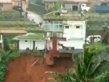 ಕಣ್ಣೆದುರಲ್ಲೇ ಬಿತ್ತು ಮನೆ... ಯಾರಿಗೆ ಹೇಳೋದು ಈ ಯಮಯಾತನೆ?!