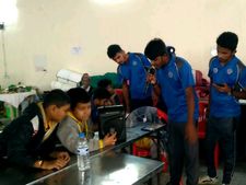  ಕೊಡಗಿನ ನಿರಾಶ್ರಿತರ ಶಿಬಿರಗಳಲ್ಲಿ ಸಂಗೀತ, ನೃತ್ಯ, ಯೋಗ... 
