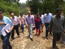 ಕೊಡಗಿಗೆ ಮುಖ್ಯ ಕಾರ್ಯದರ್ಶಿ ಭೇಟಿ, ಹಲವು ಗ್ರಾಮಗಳಲ್ಲಿ ಪರಿಶೀಲನೆ