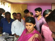 ಕೊಕ್ಕರೆ ಬೆಳ್ಳೂರಲ್ಲಿ ನಕಲಿ ವೈದ್ಯೆ ಪತ್ತೆ:ದಾಳಿ ವಿಷಯ ತಿಳಿದು ಪರಾರಿ 