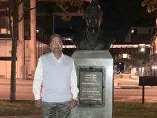 ಲಂಡನ್‌ನಲ್ಲಿ ಬಸವಣ್ಣನ ಪ್ರತಿಮೆ ಕಂಡು ಭಾವುಕರಾದ ಸಿದ್ದರಾಮಯ್ಯ
