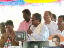 ಬಳ್ಳಾರಿ ನೆಲದಲ್ಲಿ ಶ್ರೀರಾಮುಲುಗೆ 5 ಪ್ರಶ್ನೆ ಕೇಳಿದ ಸಿದ್ದರಾಮಯ್ಯ! 