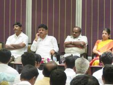 ರಾಮನಗರ ಚುನಾವಣೆ : ಕಾಂಗ್ರೆಸ್‌ ನಾಯಕರಿಗೆ ಪ್ರಚಾರಕ್ಕೆ ಆಸಕ್ತಿಯೇ ಇಲ್ಲ! 