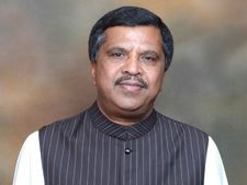 ಮಂಡ್ಯ ಜೆಡಿಎಸ್ ಅಭ್ಯರ್ಥಿ: ಶಿವರಾಮೇಗೌಡರ ಪತ್ನಿಯ ಆಸ್ತಿಯೇ ಹೆಚ್ಚು