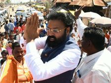 ಬಳ್ಳಾರಿ ಉಪ ಚುನಾವಣೆ, ಬಿ.ಶ್ರೀರಾಮುಲು ಒನ್ ಮ್ಯಾನ್ ಶೋ? 