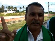 ವಿಡಿಯೋ : ಕುಮಾರಸ್ವಾಮಿಯನ್ನು ತರಾಟೆಗೆ ತೆಗೆದುಕೊಂಡ ರೈತರು 