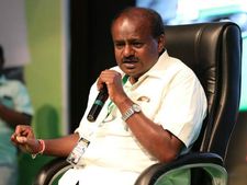 ಸೇನಾ ಹೆಲಿಕಾಪ್ಟರ್‌ನಲ್ಲಿ ಅಂಬಿ ಪಾರ್ಥಿವ ಶರೀರ ಮಂಡ್ಯಕ್ಕೆ ರವಾನೆ