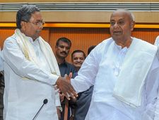 ಶ್ರೀರಾಮುಲು ಪ್ರಶ್ನಿಸಿದ ಮಾಜಿ ಸಿಎಂ ಸಿದ್ದರಾಮಯ್ಯನವರಿಗೆ ಒಂದಿಷ್ಟು ಪ್ರಶ್ನೆಗಳು 