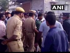 ಟಿಆರ್ ಎಸ್ ಮುಖಂಡನನ್ನು ಕಲ್ಲುಹೊಡೆದು ಕೊಂದ ದುಷ್ಕರ್ಮಿಗಳು
