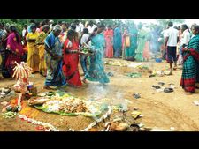 ಕನಗನಮರಡಿ ಬಸ್ ದುರಂತದ ಜಾಗದಲ್ಲಿ ಮೇಕೆ ಬಲಿ, ಶಾಂತಿ ಹೋಮಕ್ಕೆ ನಿರ್ಧಾರ