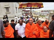 ಆದಿಚುಂಚನಗಿರಿ ಶ್ರೀಗಳ ಹೇಳಿಕೆಗೆ ಧ್ವನಿಗೂಡಿಸಿದ ಸಿಎಂ ಎಚ್ ಡಿ ಕುಮಾರಸ್ವಾಮಿ 