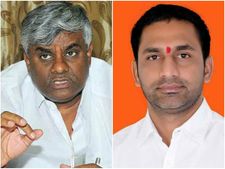 ಗಣರಾಜ್ಯೋತ್ಸವ ವೇದಿಕೆಯಲ್ಲೇ ರೇವಣ್ಣ, ಪ್ರೀತಮ್ ಗೌಡ ಕಿತ್ತಾಟ 