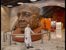 ಸರ್ದಾರ್ ವಿಗ್ರಹದ ಸುತ್ತ ಅಭಿವೃದ್ಧಿ ಕಾರ್ಯಕ್ಕೆ ಬುಡಕಟ್ಟು ಜನಾಂಗದವರ ವಿರೋಧ