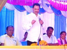  'ರಾಹುಲ್ ‘ಗಾಂಧಿ’ಯಾದದ್ದು ಮೆಣಸಿನಕಾಯಿ ಗಿಡದಲ್ಲಿ ಟೊಮೊಟೊ ಬೆಳೆದಂತೆ' 