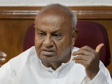 ನಾನೇ ಮಾಡಿದ್ದು ಎಂಬ ಗರ್ವ ಇರಬಾರದು: ಮೋದಿ ವಿರುದ್ಧ ದೇವೇಗೌಡರ ಕಿಡಿ 