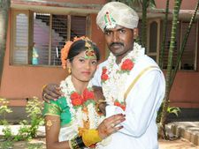 ಹುತಾತ್ಮ ಯೋಧ ಗುರು ಪತ್ನಿಗೆ ಸರ್ಕಾರಿ ಉದ್ಯೋಗದ ಭರವಸೆ