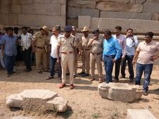 ಹಂಪಿಯ ದೇವಾಲಯ ಕಂಬಗಳನ್ನು ದ್ವಂಸಗೊಳಿಸಿದವರಿಗೆ ನೀಡಿದ ಶಿಕ್ಷೆ ಏನು? 