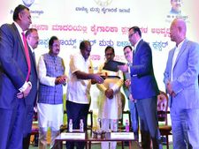 ಪ್ರತಿ ಜಿಲ್ಲೆಯಲ್ಲೂ ಒಂದು ಲಕ್ಷ ಉದ್ಯೋಗ ಸೃಷ್ಟಿ: ಸಿಎಂ ಭರವಸೆ