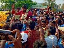 ಐಟಿ ದಾಳಿ ಬಗ್ಗೆ ವದಂತಿ ಬಲೂನಿಗೆ ಸೂಜಿ ಚುಚ್ಚಿದ ಅಂಬಿ ಮಗ! 