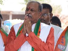 ಕ್ಷೇತ್ರದ ಸರ್ವಾಂಗೀಣ ಅಭಿವೃದ್ದಿಗೆ ಬದ್ಧ: ಬಳ್ಳಾರಿ ಅಭ್ಯರ್ಥಿ ದೇವೇಂದ್ರಪ್ಪ