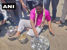 ಚಿಲ್ಲರೆಯಲ್ಲೇ 25000 ರೂ. ಭದ್ರತಾ ಠೇವಣಿ ಇರಿಸಿದ ತ.ನಾಡು ಅಭ್ಯರ್ಥಿ! 