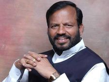 ಕೋಲಾರ : ಬಿಜೆಪಿಗೆ ಬಂಡಾಯದ ಬಿಸಿ, ಡಿ.ಎಸ್.ವೀರಯ್ಯ ನಾಮಪತ್ರ! 