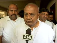 ತುಮಕೂರಿನಿಂದ ಸ್ಪರ್ಧೆ, ಸೋಮವಾರ ನಾಮಪತ್ರ ಸಲ್ಲಿಕೆ: ದೇವೇಗೌಡ ಘೋಷಣೆ