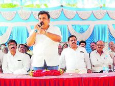  'ದರ್ಶನ್ ಸಾಡೇ ರಸ್ತೆಯಲ್ಲಿ ದನದ ಬಾಡು ತಿನ್ನುತ್ತಿದ್ದ ದಿನಗಳನ್ನು ಮರೆತಂತಿದೆ'