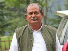 ಪತಿ ಬಿಜೆಪಿ ಅಭ್ಯರ್ಥಿ, ಪತ್ನಿ ಕಾಂಗ್ರೆಸ್‌ನಿಂದ ಜಿ.ಪಂಚಾಯಿತಿ ಸದಸ್ಯೆ! 