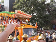 ರಾಜ್ಯದಲ್ಲಿ ಅಮಿತ್ ಶಾ ಮಿಂಚು: ಸಿದ್ದಗಂಗಾ ಮಠಕ್ಕೆ ಭೇಟಿ