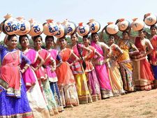 ಚಿತ್ರಗಳು : ಧಾರವಾಡದಲ್ಲಿ ಮತದಾನ ಜಾಗೃತಿ ಮೂಡಿಸಿದ ವಿದ್ಯಾರ್ಥಿಗಳು