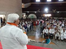 'ಆದಿತ್ಯನಾಥ್ ಮೇಲೆ ಸಣ್ಣ ಕ್ರಮ, ಕಲ್ಯಾಣ್ ಸಿಂಗ್ ಮೇಲೆ ಕ್ರಮವೇ ಕೈಗೊಂಡಿಲ್ಲವೇಕೆ?'