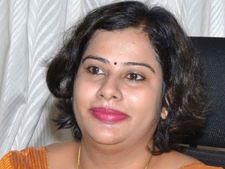 ನಿಖಿಲ್ ಪರ ಕೆಲಸ ಮಾಡಿದ ಆರೋಪ : ಡಿಸಿ ಮಂಜುಶ್ರೀ ಎತ್ತಂಗಡಿ