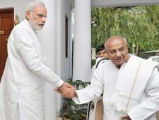 ಅಂದು ಹೊಗಳಿ, ಇಂದು ದೇವೇಗೌಡರನ್ನು ತೆಗಳಿದ ಮೋದಿ