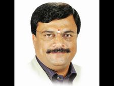 ಮತದಾನಕ್ಕೆ ಇನ್ನೊಂದೇ ವಾರ, ಮಂಡ್ಯದಲ್ಲಿ ಇನ್ನೂ ಕೈ-ತೆನೆ ಹೊಂದಾಣಿಕೆ ಇಲ್ಲ! 