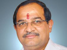 ಮಹಾರಾಷ್ಟ್ರ : ವಿಪಕ್ಷ ನಾಯಕ ಸ್ಥಾನಕ್ಕೆ ರಾಧಾಕೃಷ್ಣ ರಾಜೀನಾಮೆ 