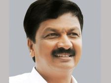 ಸ್ವಲ್ಪ ದಿನದಲ್ಲೇ ಒಳ್ಳೆಯ ಸುದ್ದಿ ಕೊಡ್ತೀನಿ ಎಂದ ರಮೇಶ್ ಜಾರಕಿಹೊಳಿ 